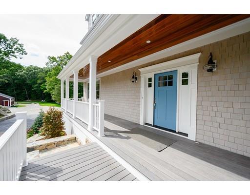 28 Bow Street Cohasset, MA 02025 - Photo 3 of 31