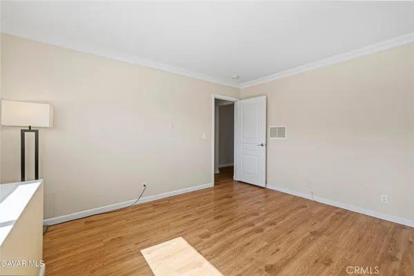 $459,900 | 3220 Altura Avenue, Unit 220, Glendale, CA 91214