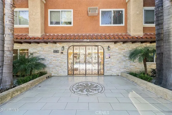 $459,900 | 3220 Altura Avenue, Unit 220, Glendale, CA 91214