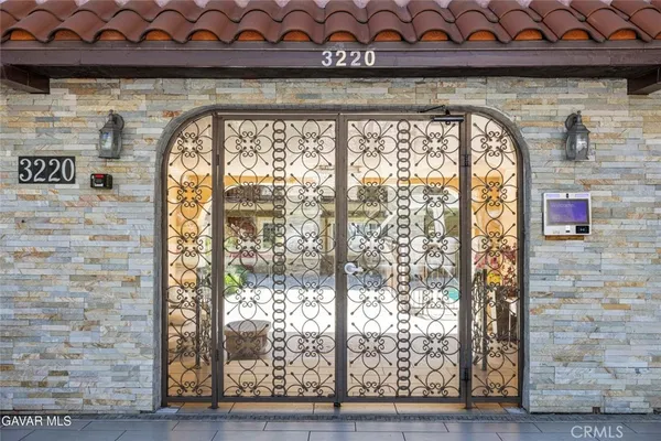 $459,900 | 3220 Altura Avenue, Unit 220, Glendale, CA 91214