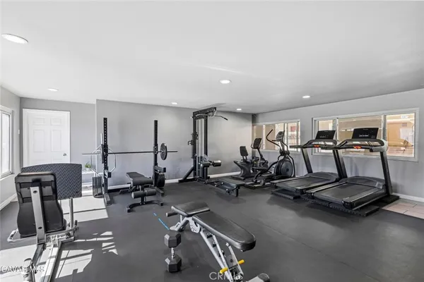 $459,900 | 3220 Altura Avenue, Unit 220, Glendale, CA 91214