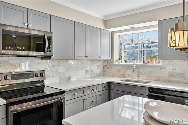 $459,000 | 26 Webster Oaks Drive, St. Louis, MO 63119