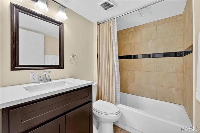 $459,000 | 26 Webster Oaks Drive, St. Louis, MO 63119