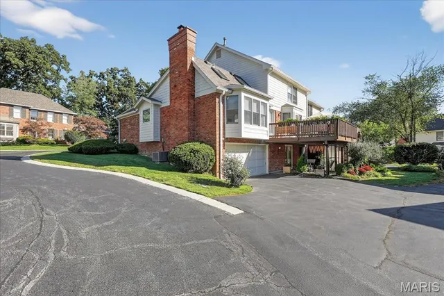 $459,000 | 26 Webster Oaks Drive, St. Louis, MO 63119