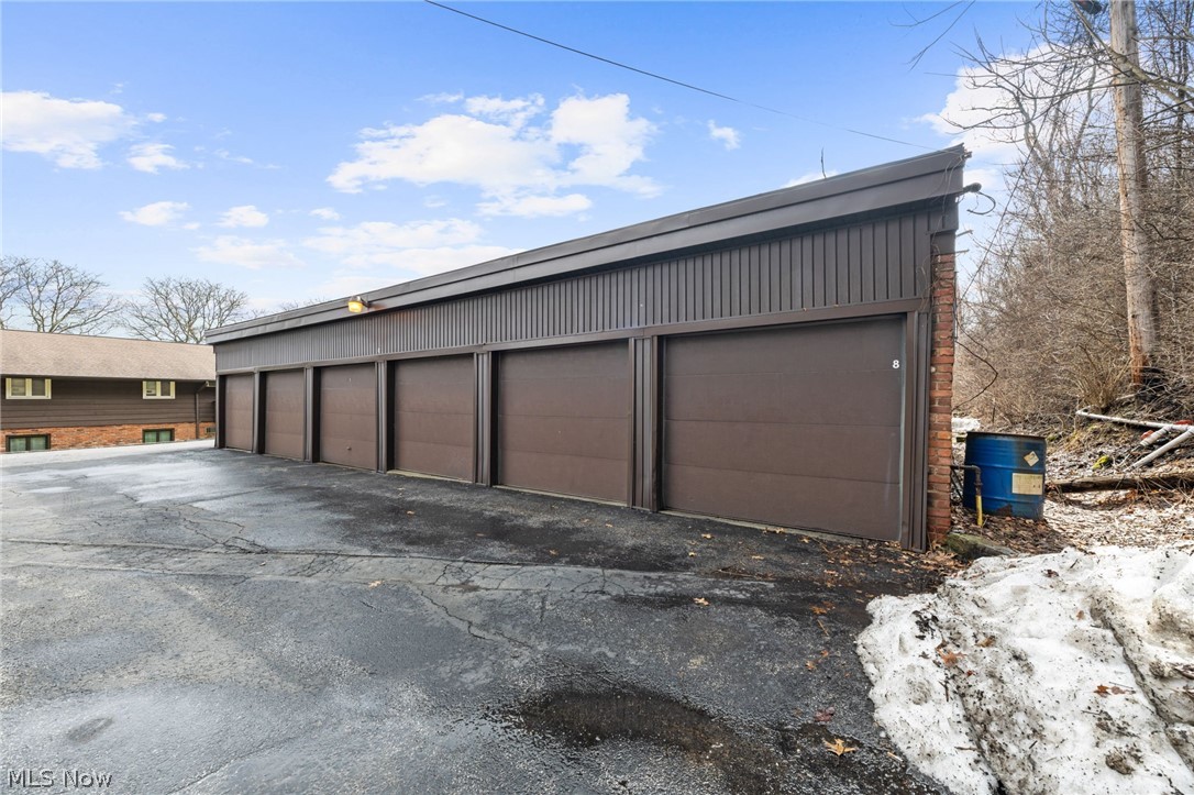 5711 Som Center Road, Unit 42 Solon, OH 44139 - Photo 24 of 33