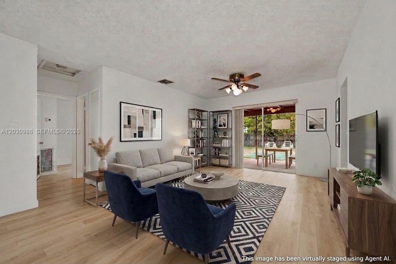 3210 Southwest 94th Court Miami, FL 33165 - Photo 10 of 47 Virtually Staged