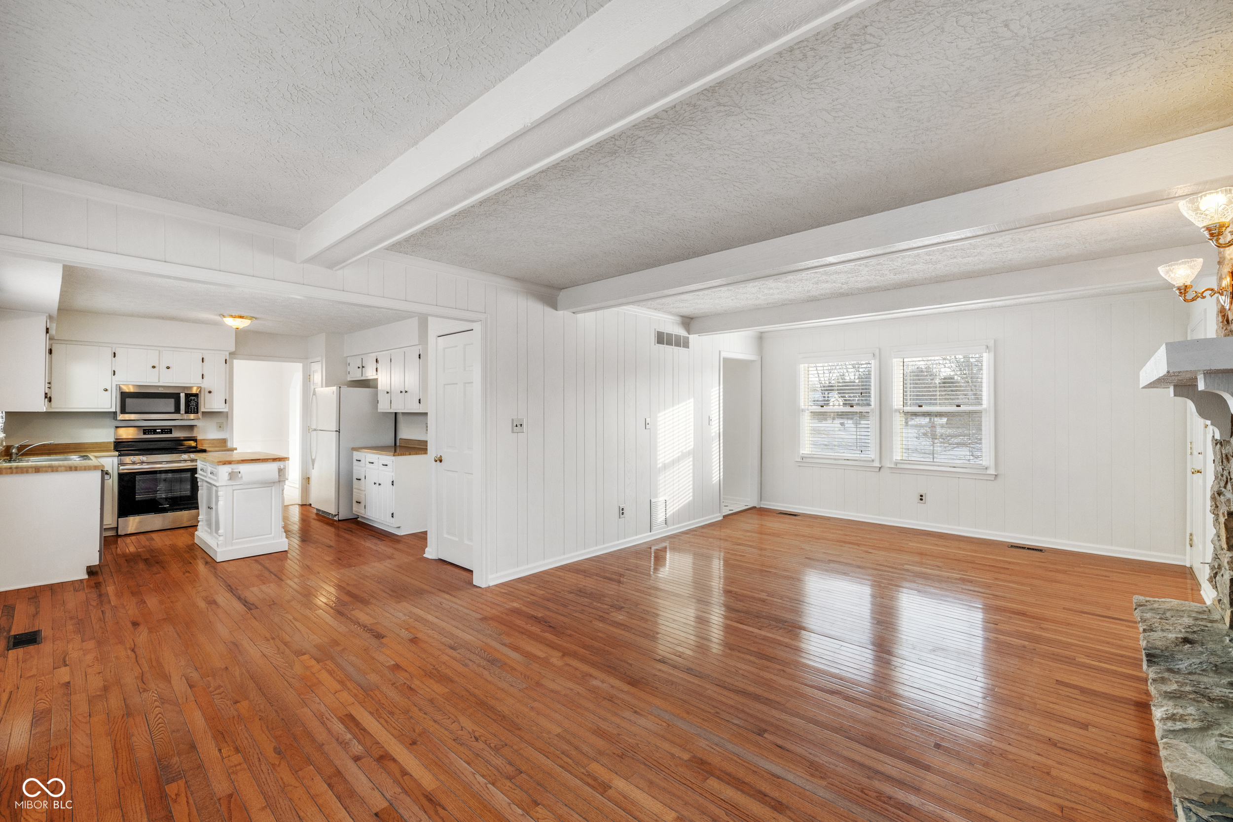 3594 Tahoe Road Carmel, IN 46033 - Photo 5 of 51