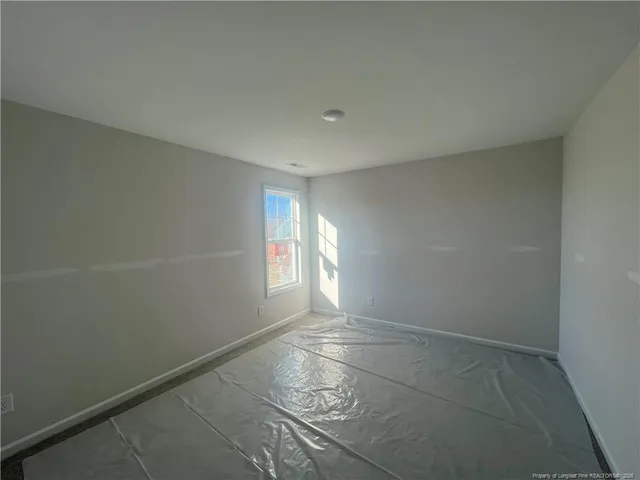a view of empty room with window