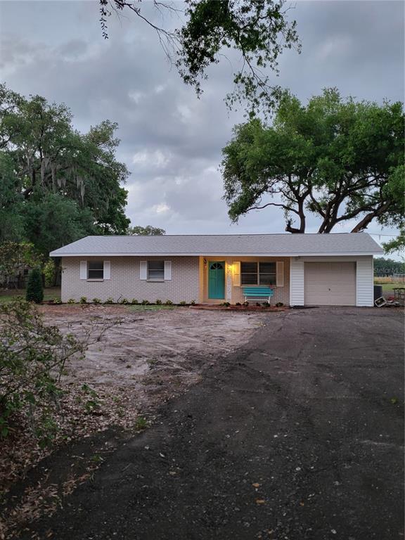 4454 Edwards Road Plant City, FL 33567 - Photo 4 of 54 Gallery Image 4