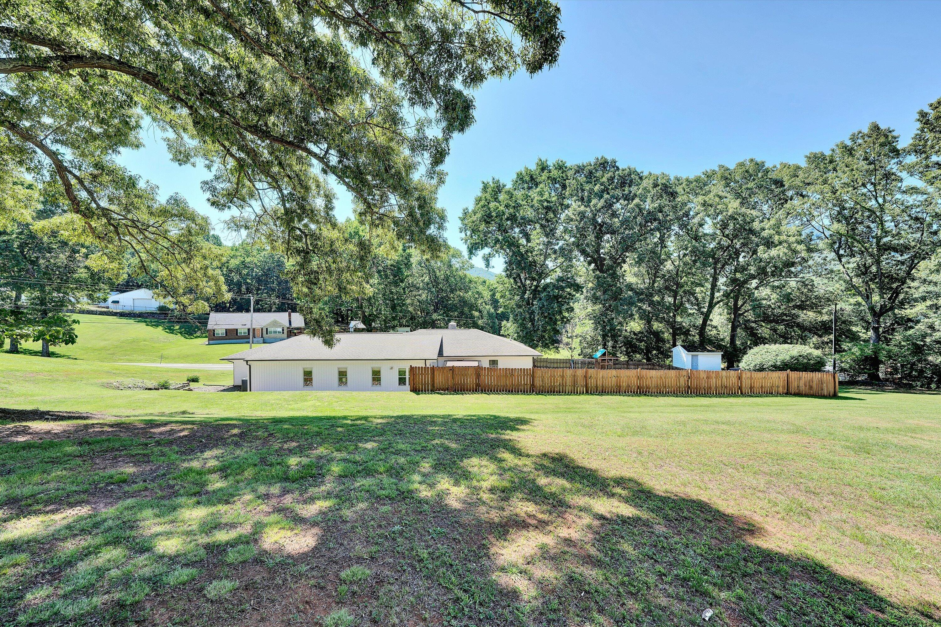 1555 Coopers Cove Road Hardy, VA 24101 - Photo 48 of 49 48-DSC00133