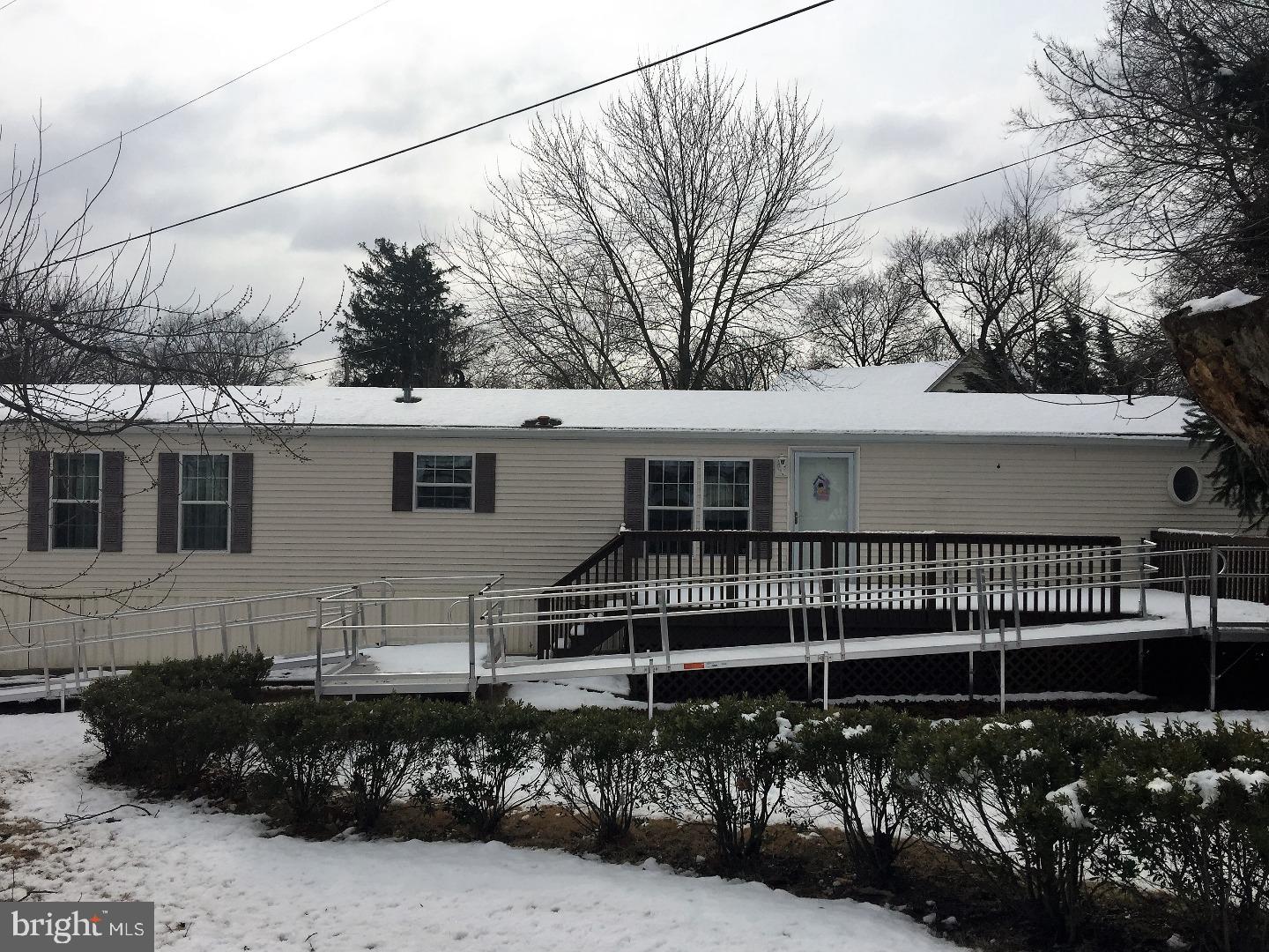 876 Latshaw Road Spring City, PA 19475 - Photo 1 of 12