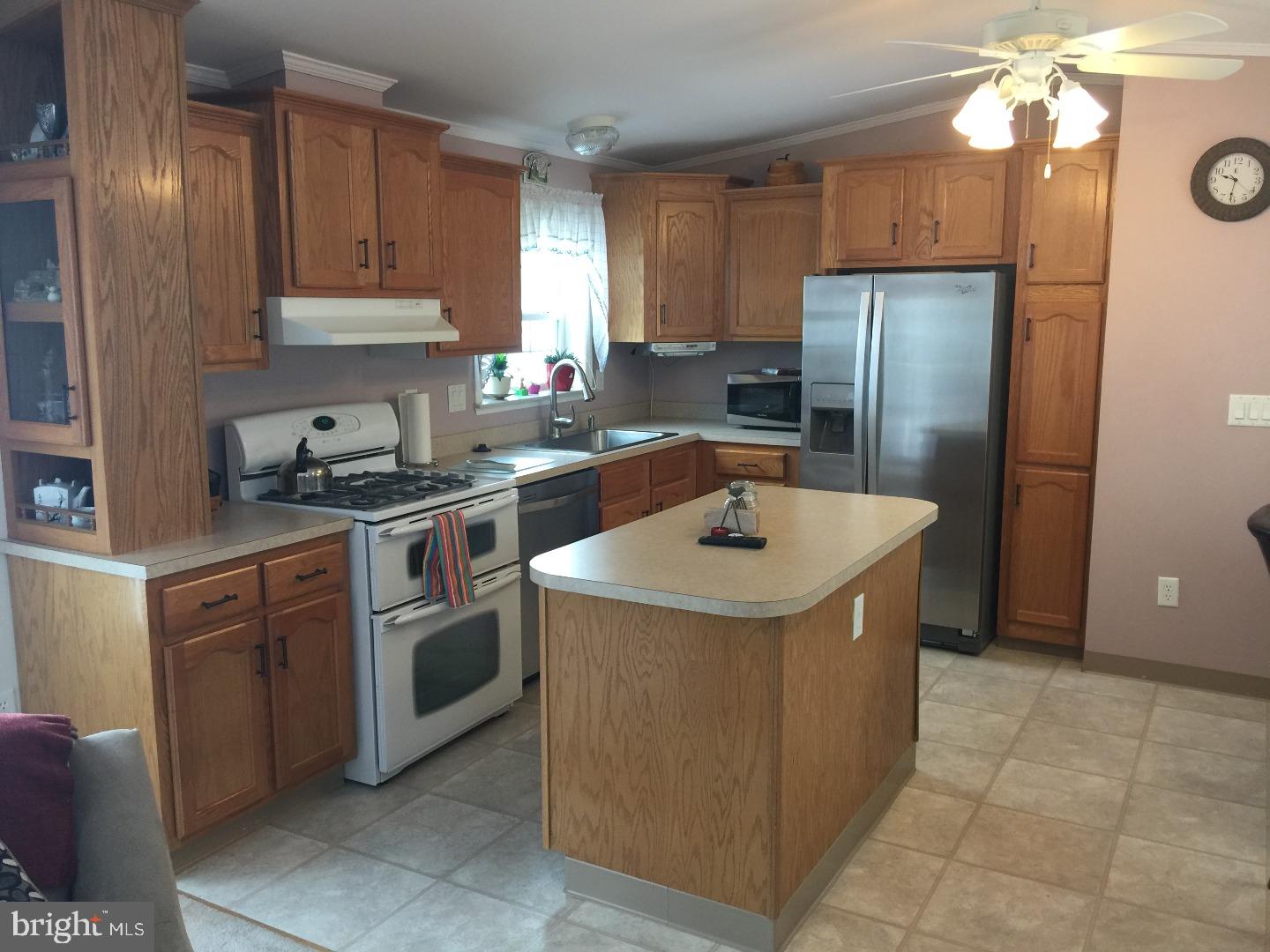 876 Latshaw Road Spring City, PA 19475 - Photo 4 of 12