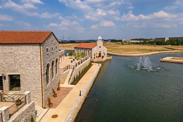a view of a lake with houses