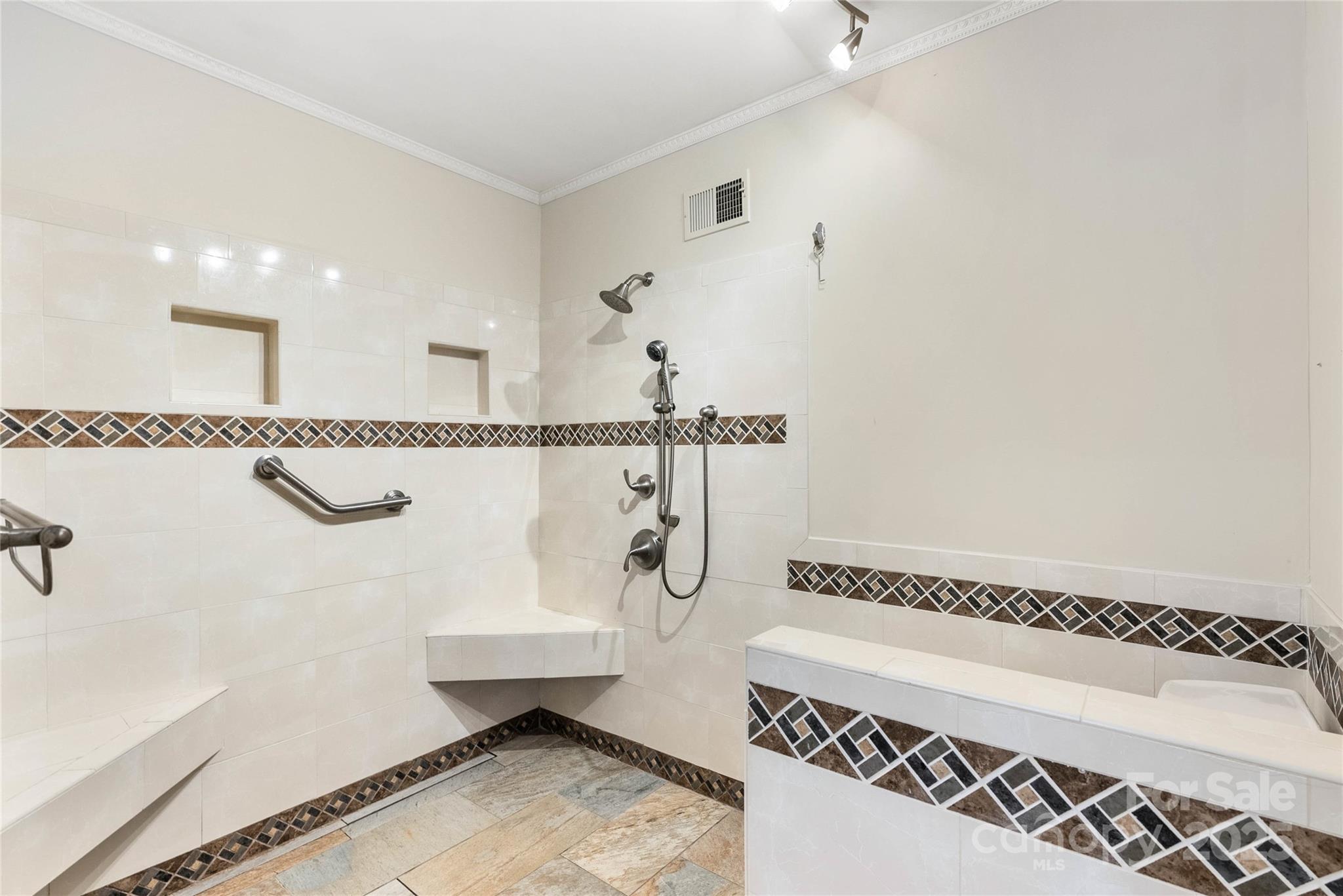 135 Valley View Lane Tryon, NC 28782 - Photo 22 of 48 Gallery Image 22