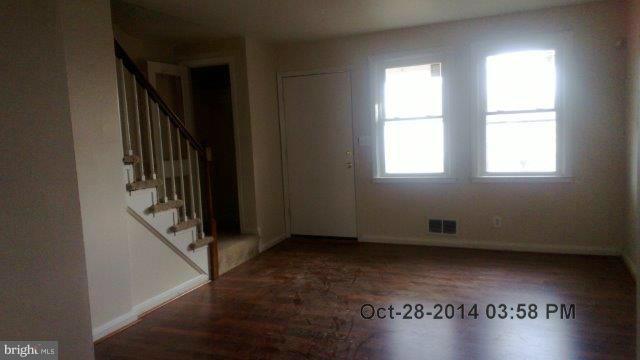 6822 Broening Road Baltimore, MD 21222 - Photo 2 of 10 Living Room