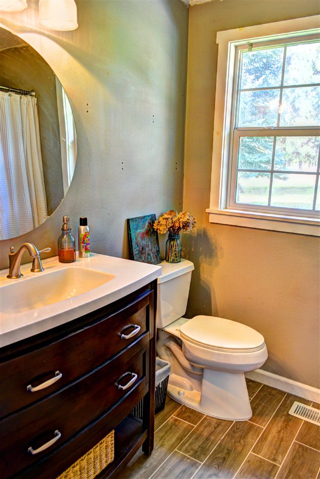 15908 South Malloy Prairie Road Cheney, WA 99004 - Photo 14 of 20