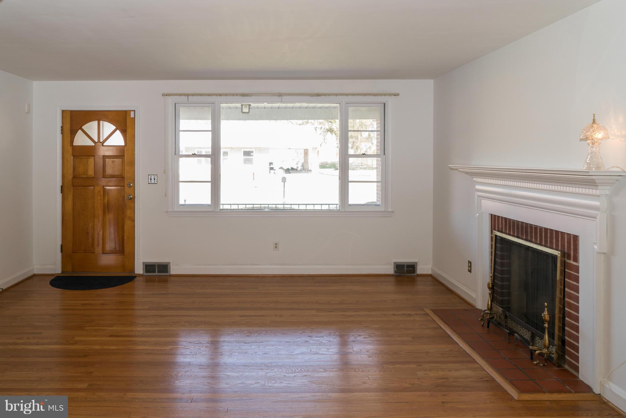 4117 Kahlston Road Baltimore, MD 21236 - Photo 10 of 25 beautiful hardwood floors