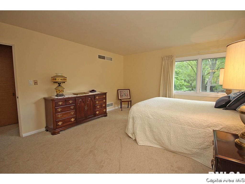 1949 South Illini Road Springfield, IL 62704 - Photo 18 of 36