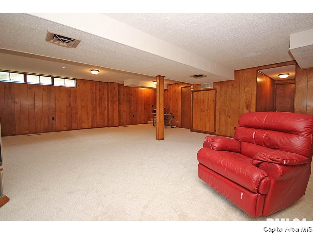 1949 South Illini Road Springfield, IL 62704 - Photo 26 of 36