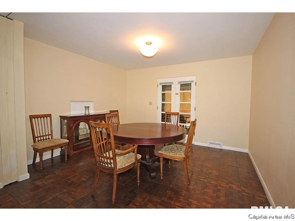 1949 South Illini Road Springfield, IL 62704 - Photo 8 of 36