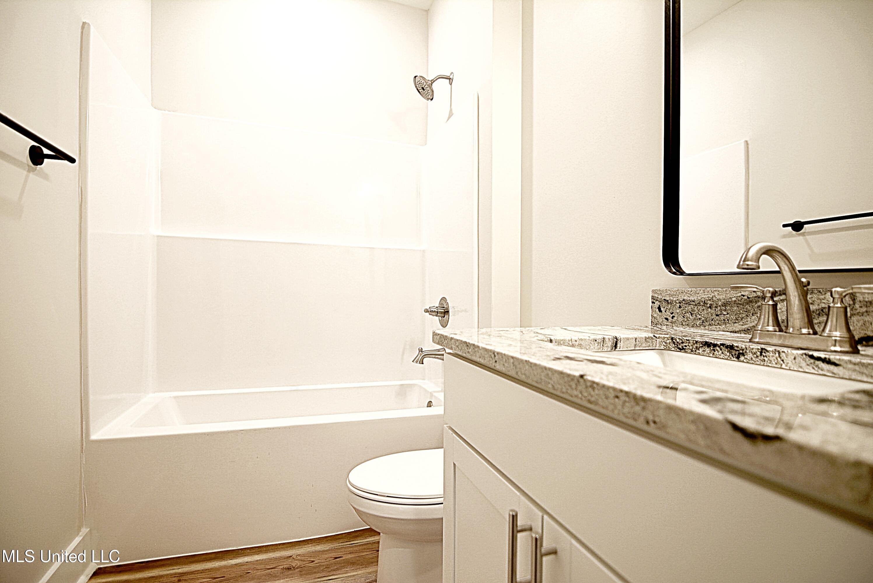 334 Tribble Road Holly Springs, MS 38635 - Photo 15 of 24 Bathroom 2