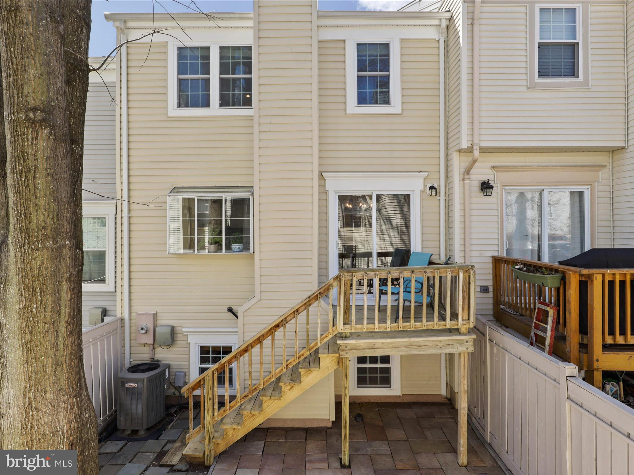 2398 Ridgehampton Court Reston, VA 20191 - Photo 38 of 52 Great outdoor space to entertain!