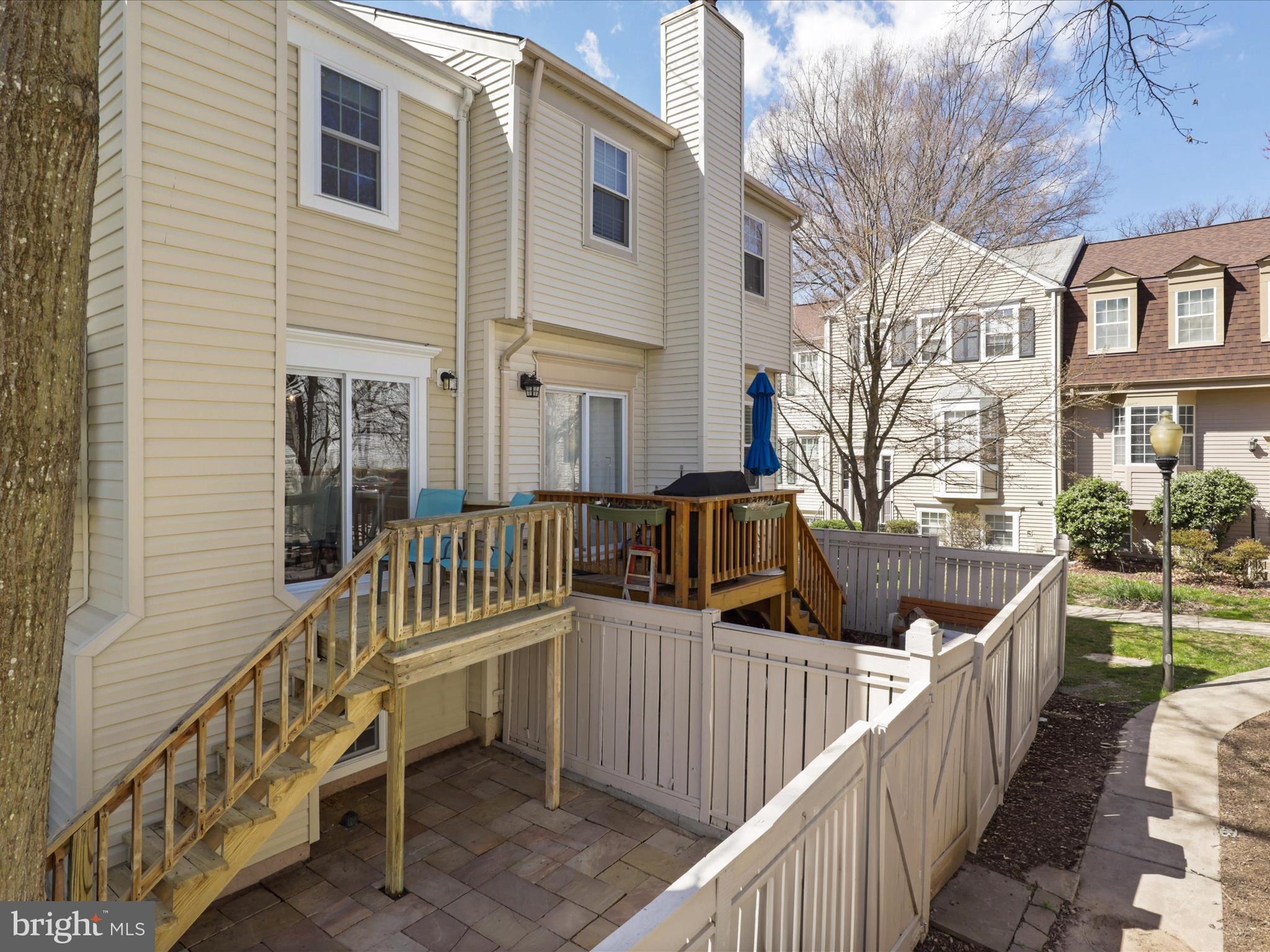 2398 Ridgehampton Court Reston, VA 20191 - Photo 39 of 52 Great outdoor space to entertain!