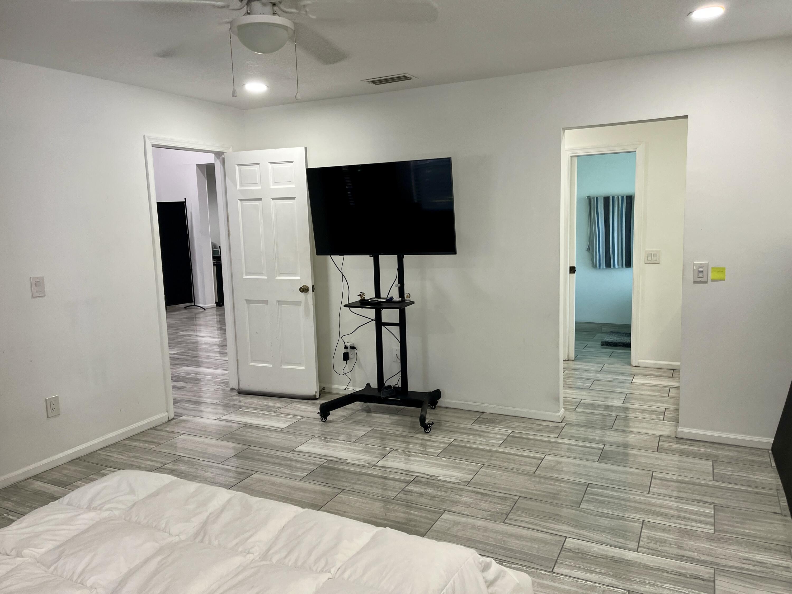 9316 Sable Ridge Circle, Unit B Boca Raton, FL 33428 - Photo 13 of 48 Master bedroom 03