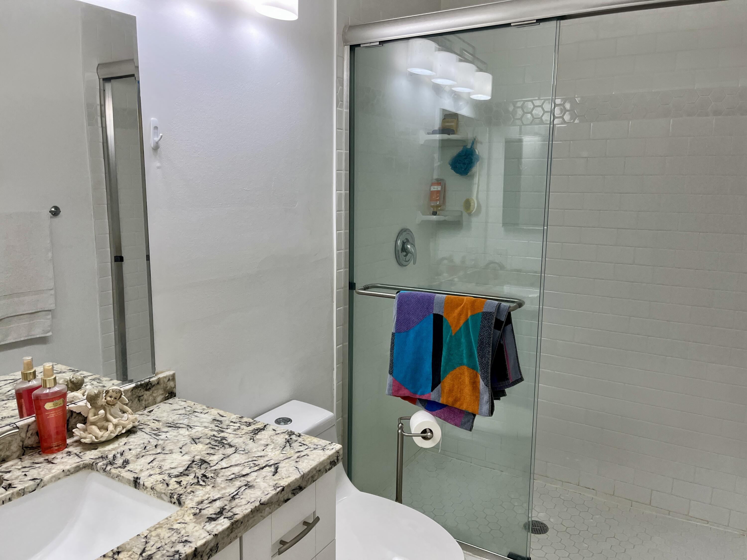 9316 Sable Ridge Circle, Unit B Boca Raton, FL 33428 - Photo 32 of 48 Second bathroom 01