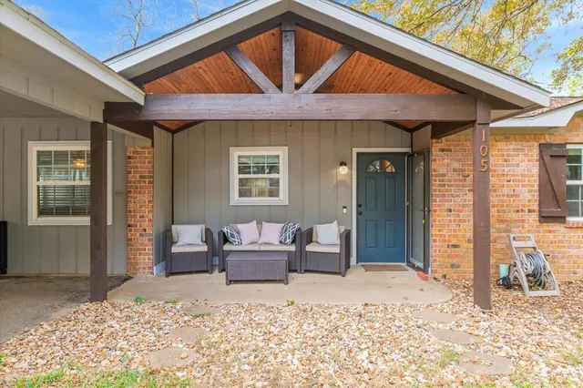 $350,000 | 105 Grass Knoll Drive, Hideaway, TX 75771