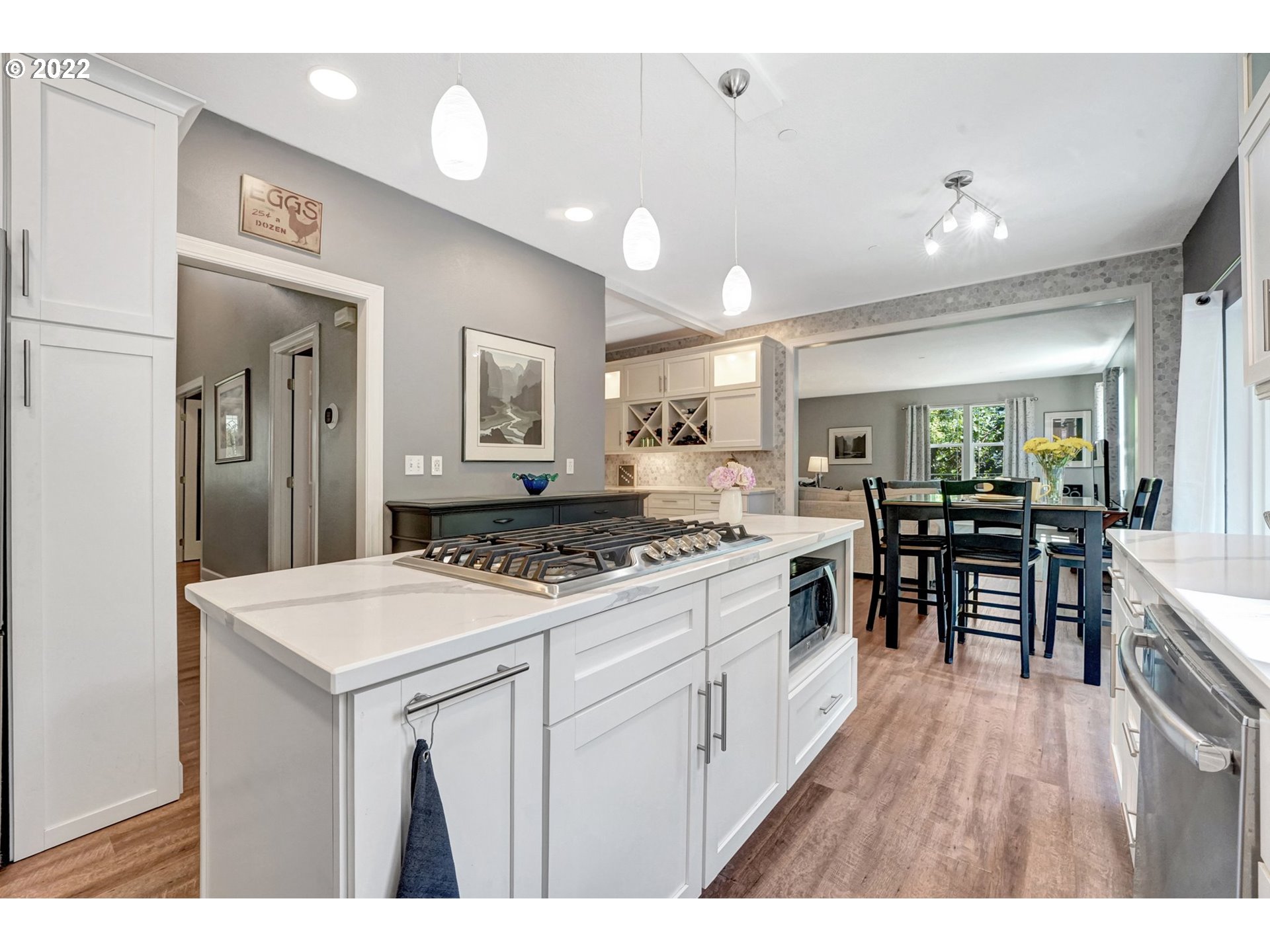 7380 Southwest Norwood Road Tualatin, OR 97062 - Photo 8 of 27 Kitchen/Nook