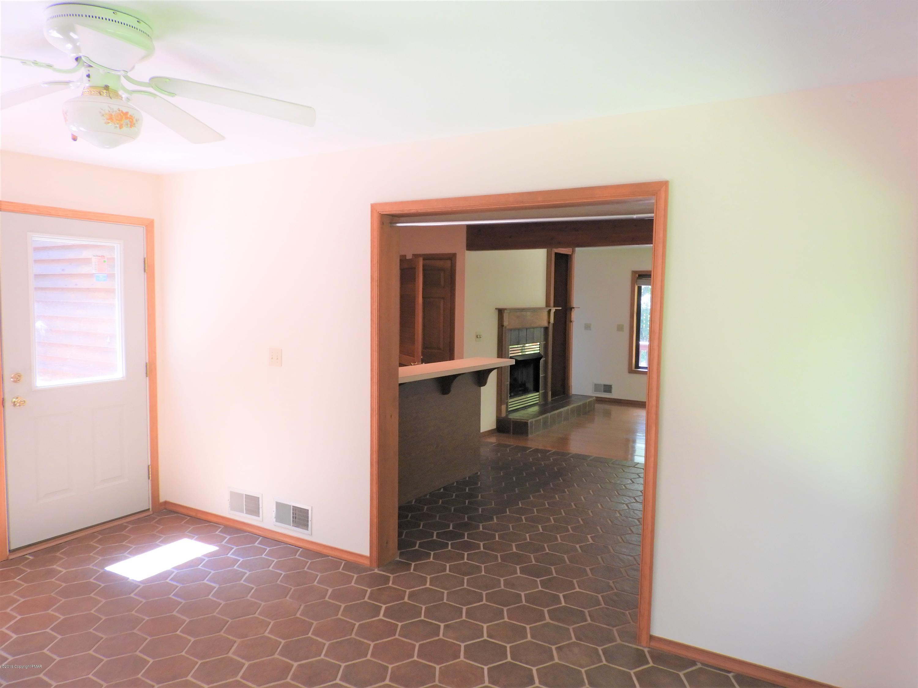 1027 Overlook Road Newfoundland, PA 18445 - Photo 12 of 42 DSCN2127