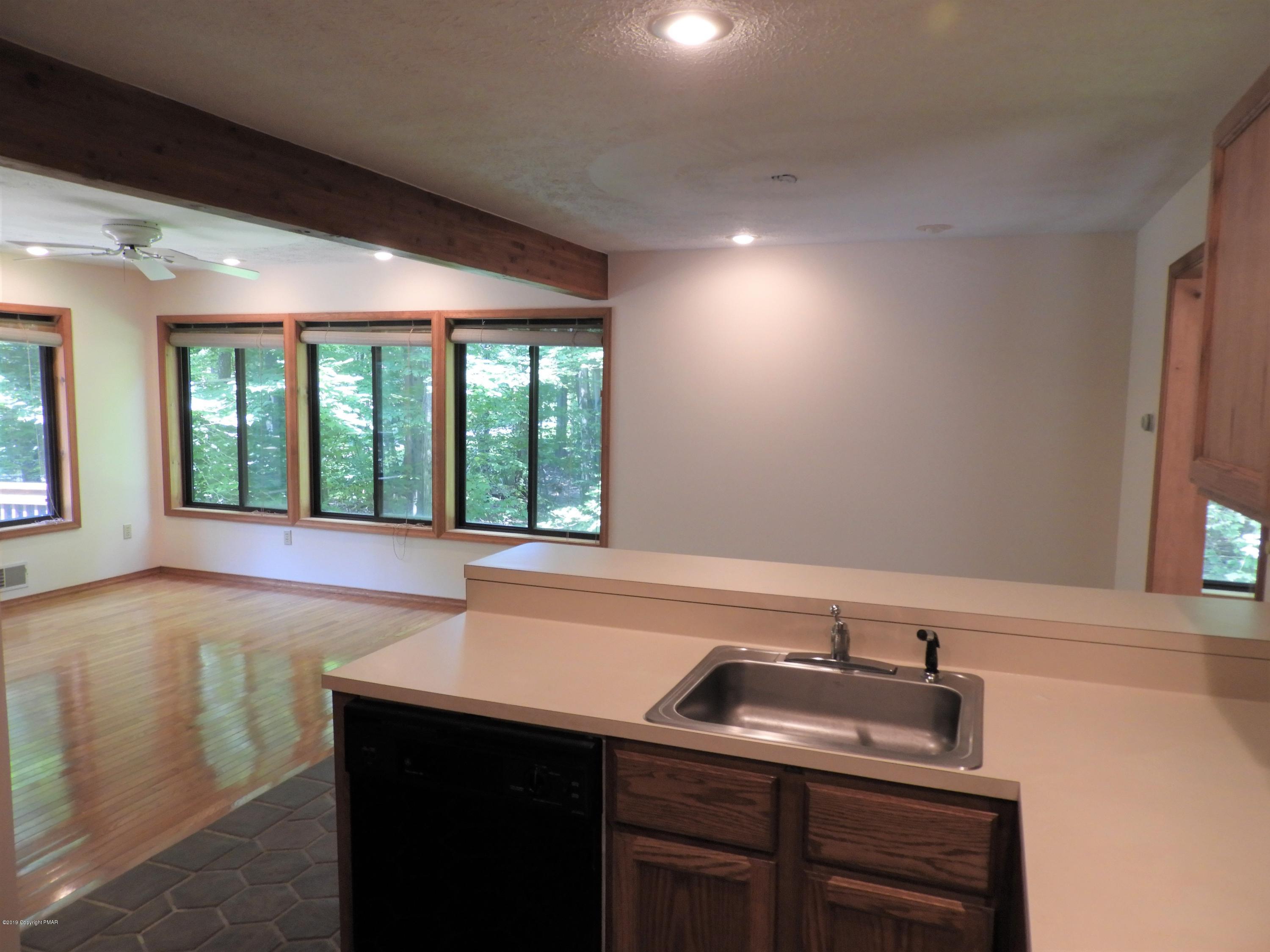 1027 Overlook Road Newfoundland, PA 18445 - Photo 13 of 42 DSCN2135