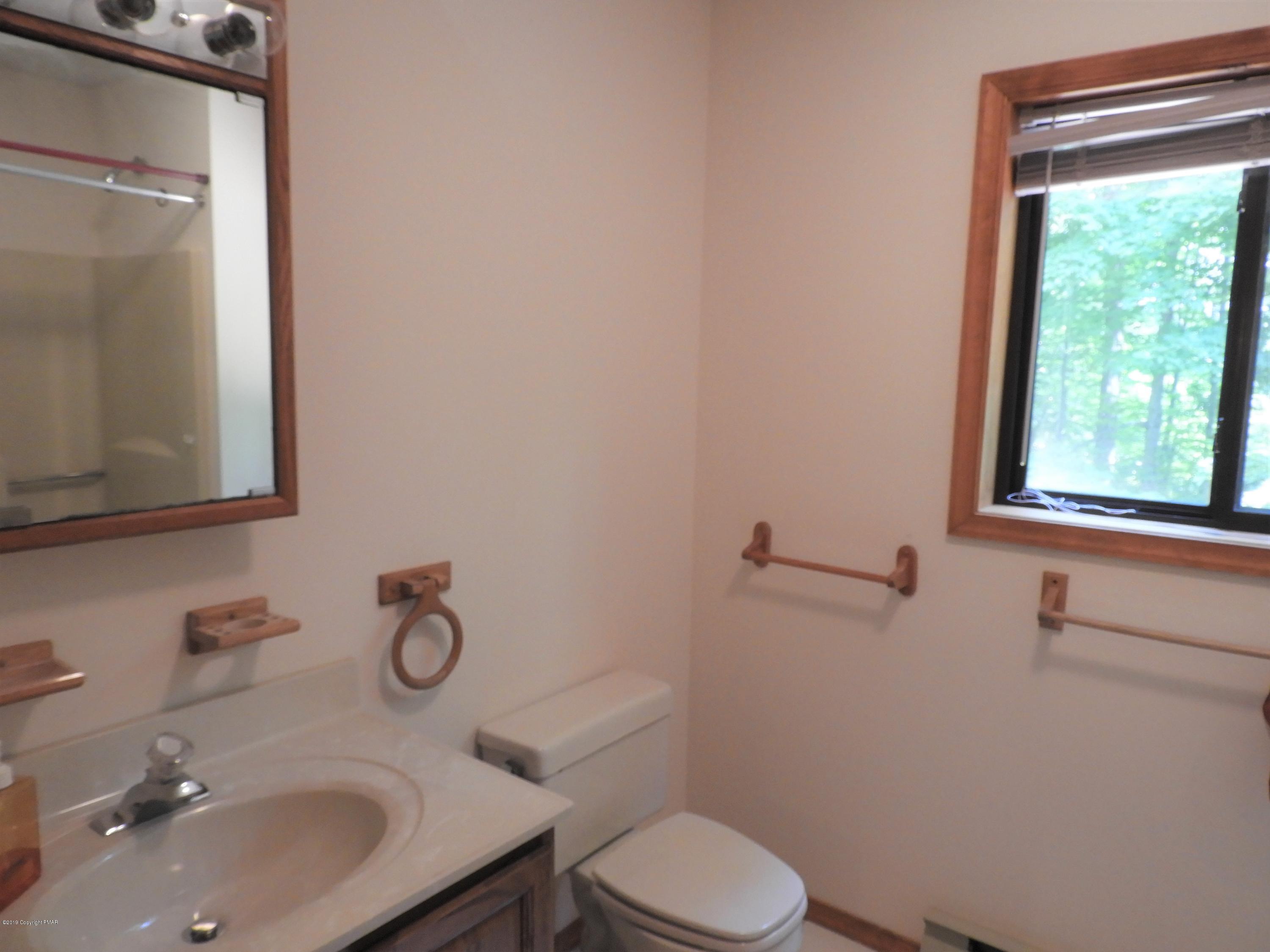 1027 Overlook Road Newfoundland, PA 18445 - Photo 22 of 42 DSCN2147