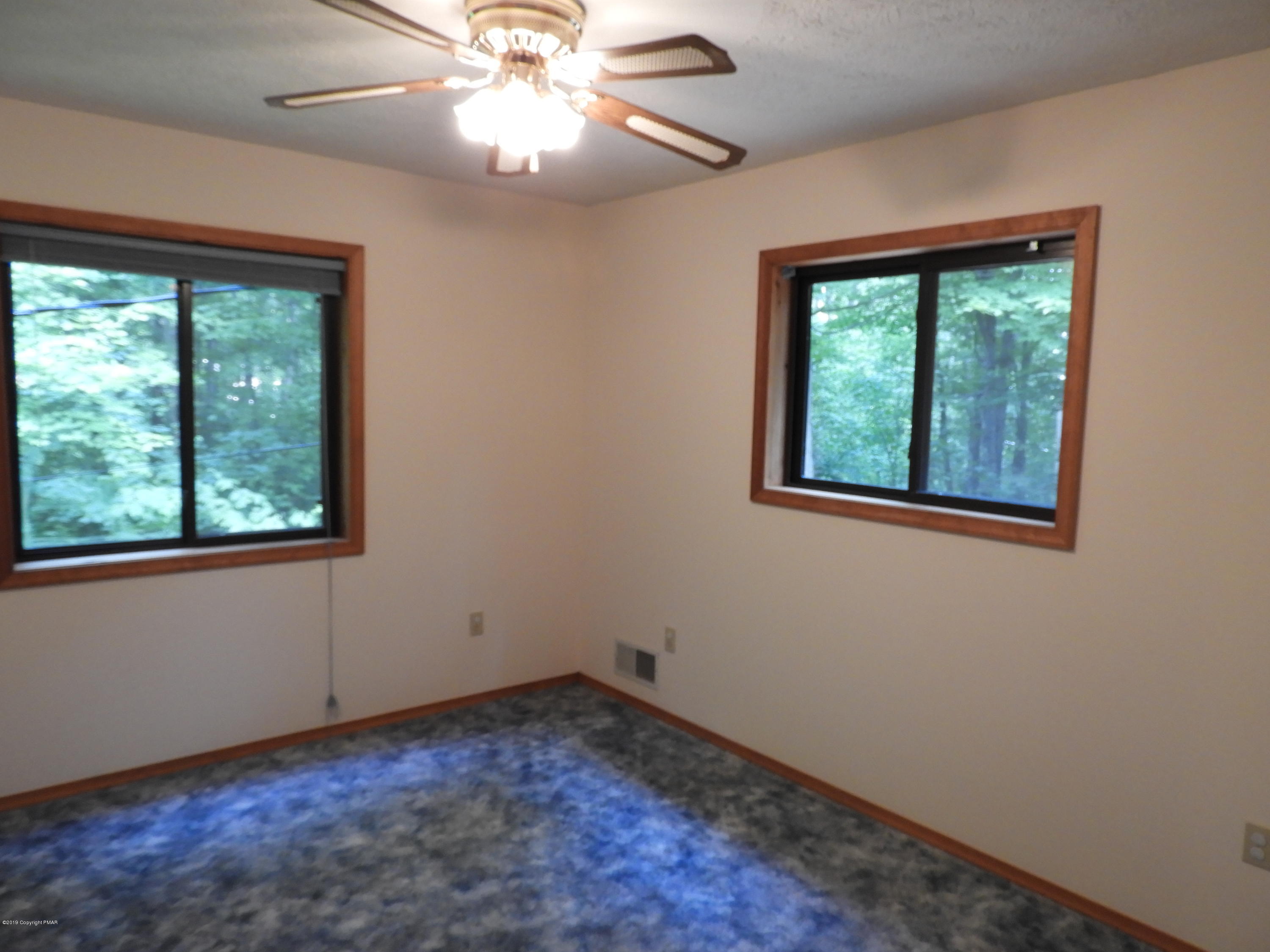 1027 Overlook Road Newfoundland, PA 18445 - Photo 29 of 42 DSCN2154