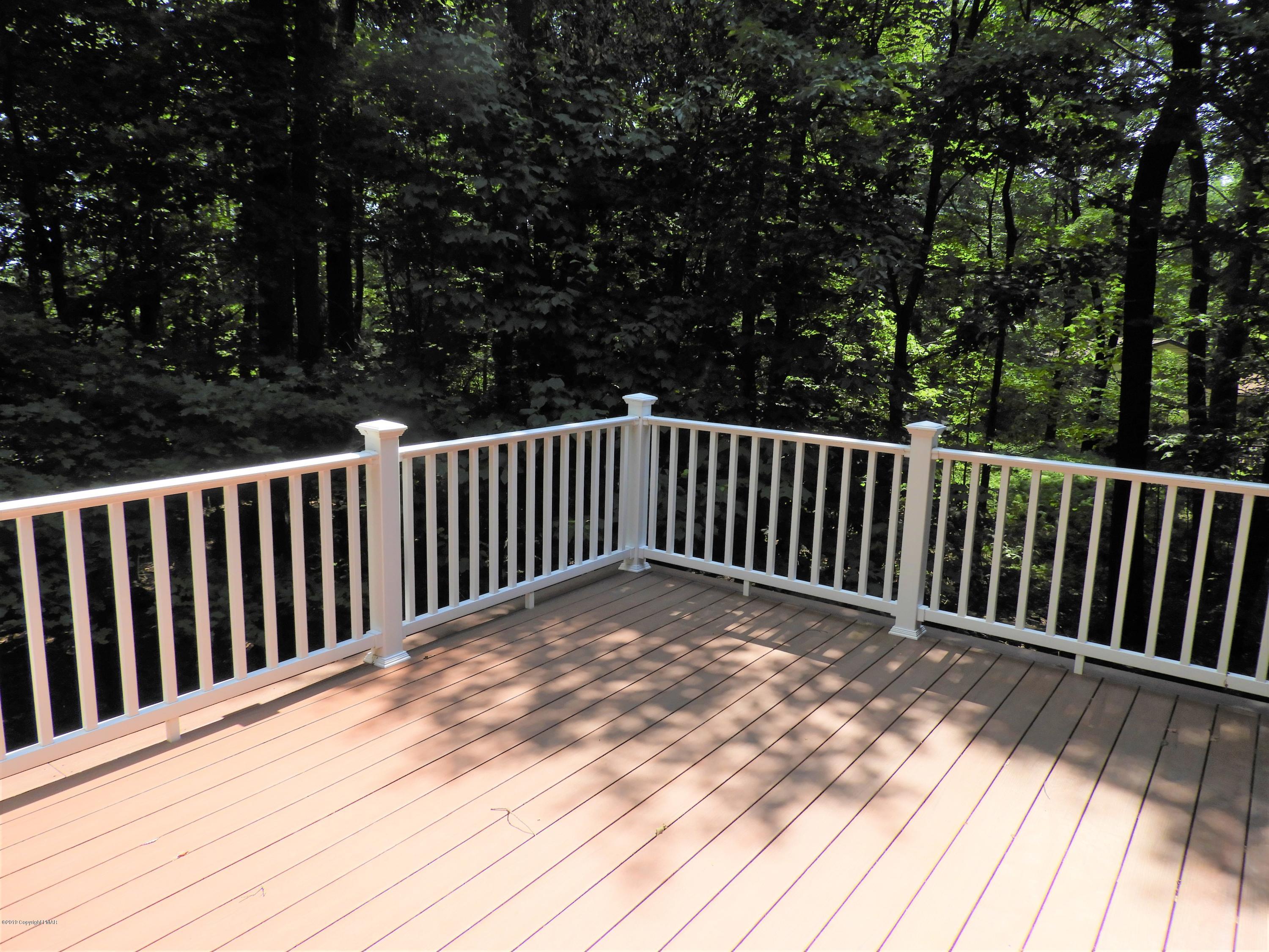 1027 Overlook Road Newfoundland, PA 18445 - Photo 3 of 42 DSCN2123