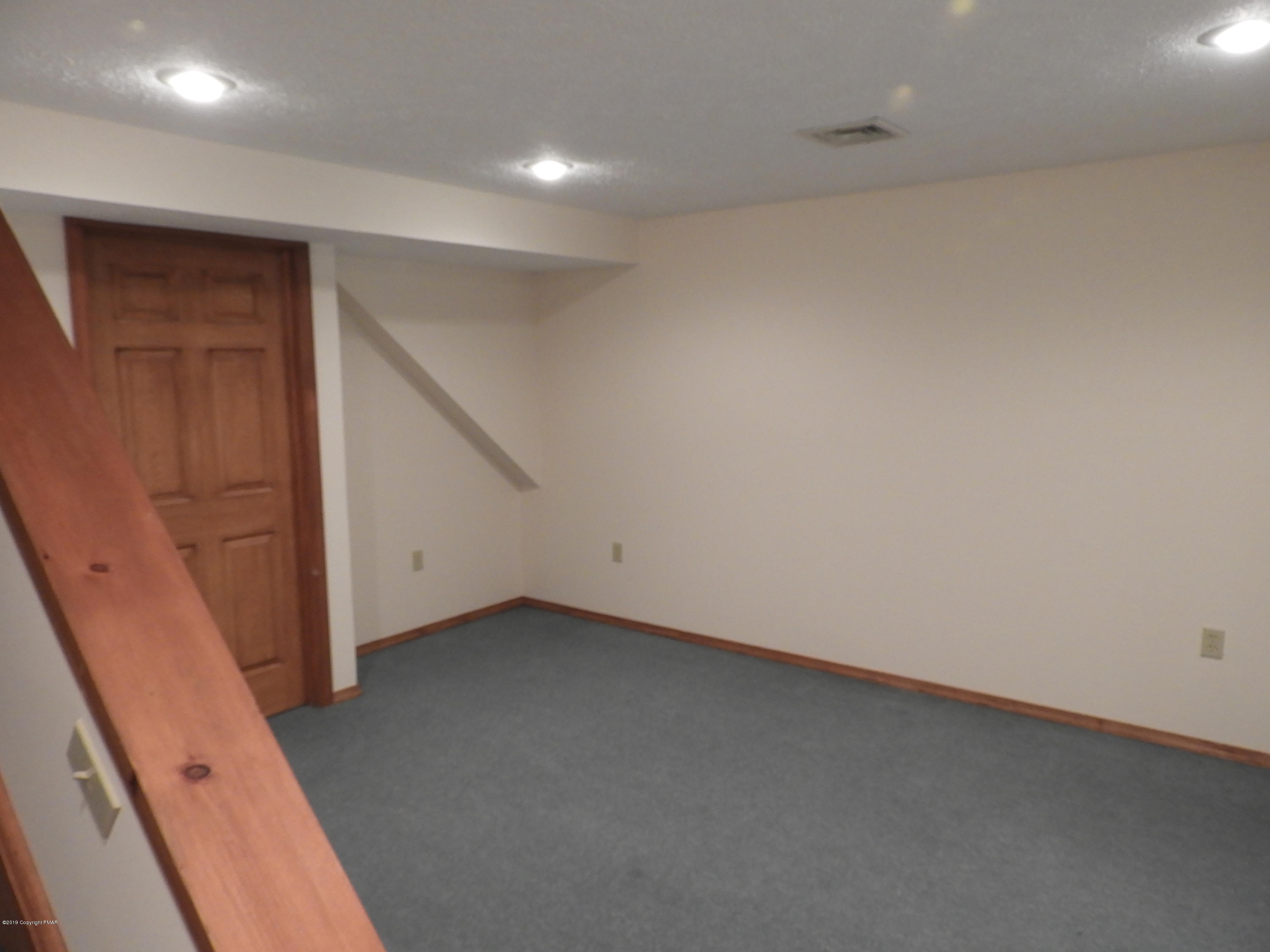 1027 Overlook Road Newfoundland, PA 18445 - Photo 34 of 42 DSCN2159