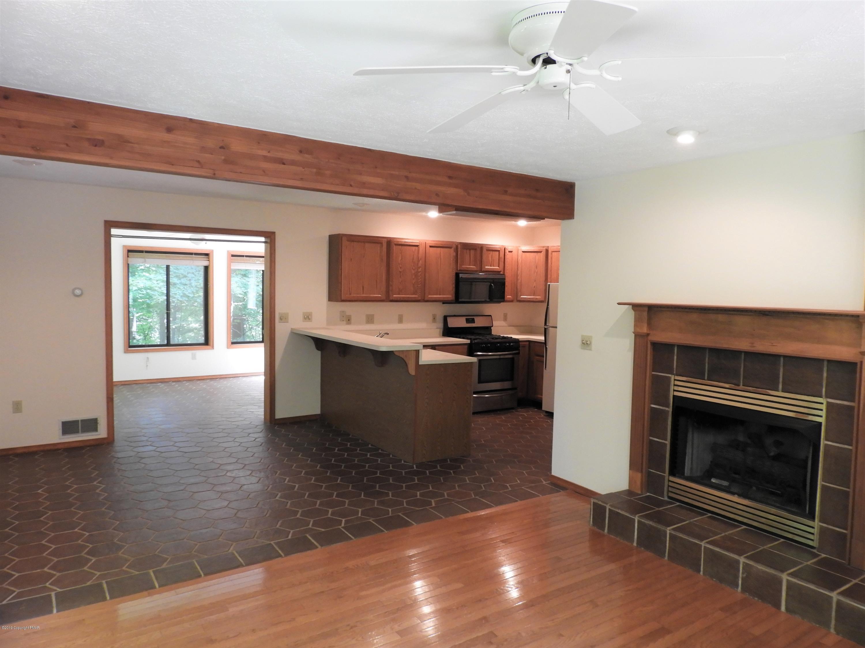 1027 Overlook Road Newfoundland, PA 18445 - Photo 8 of 42 DSCN2131