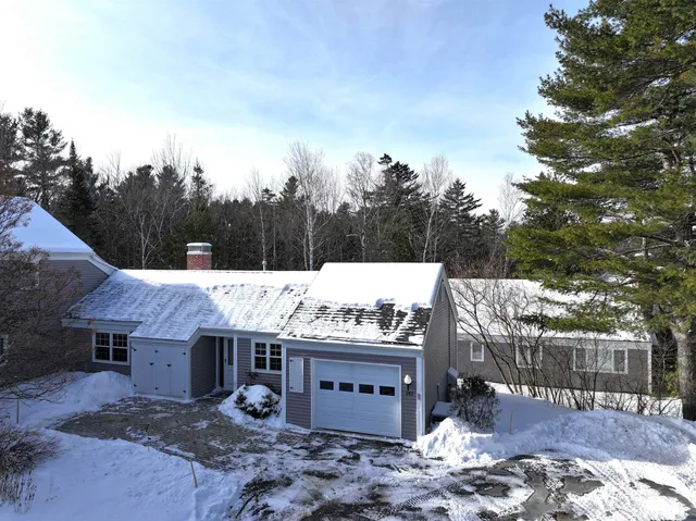 $418,500 | 143 Hilltop Place, New London, NH 03257