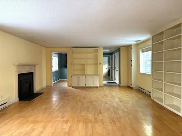 $418,500 | 143 Hilltop Place, New London, NH 03257