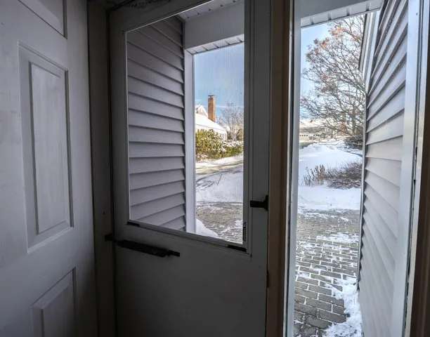 $418,500 | 143 Hilltop Place, New London, NH 03257