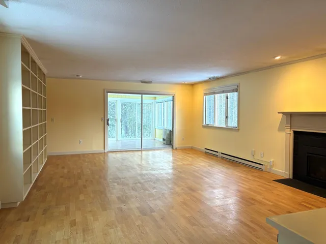 $418,500 | 143 Hilltop Place, New London, NH 03257