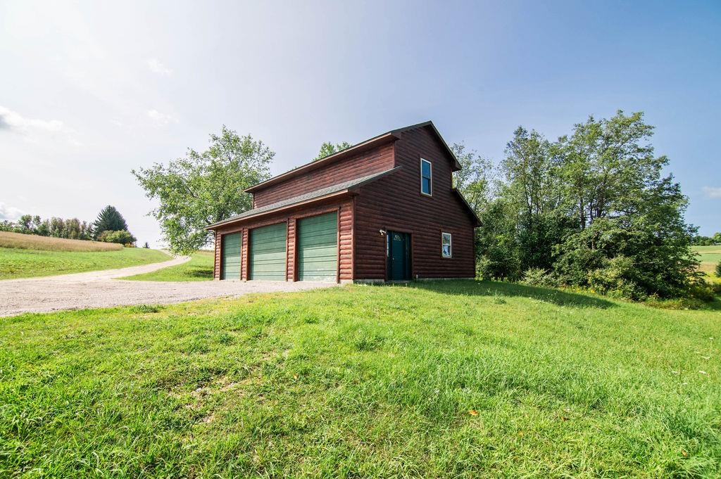 509 North Advance Road Boyne City, MI 49712 - Photo 10 of 39
