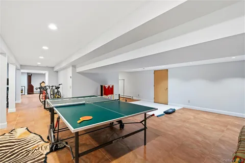 $3,899,000 | 91 Hoaglands Lane, Old Brookville, NY 11545