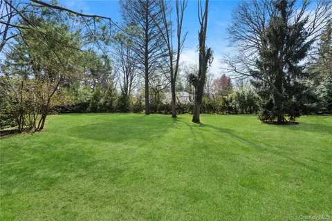 $3,899,000 | 91 Hoaglands Lane, Old Brookville, NY 11545