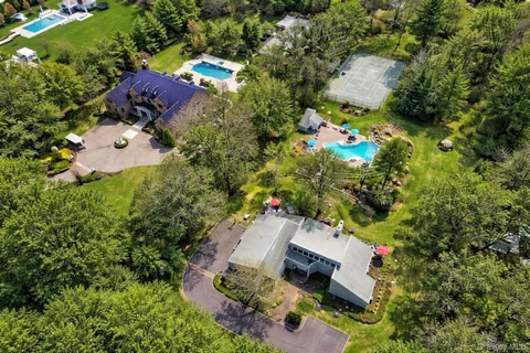 $3,899,000 | 91 Hoaglands Lane, Old Brookville, NY 11545