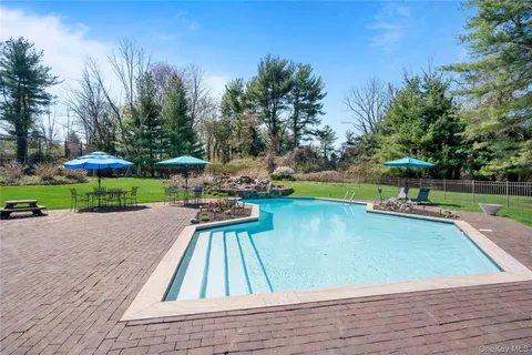 $3,899,000 | 91 Hoaglands Lane, Old Brookville, NY 11545
