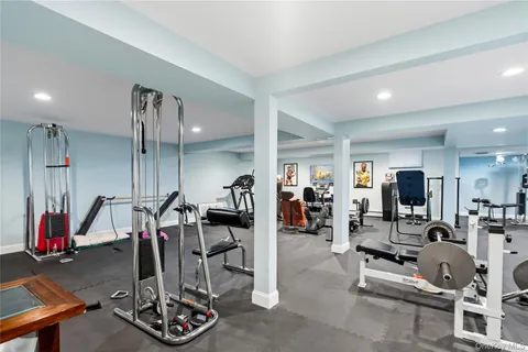 $3,899,000 | 91 Hoaglands Lane, Old Brookville, NY 11545