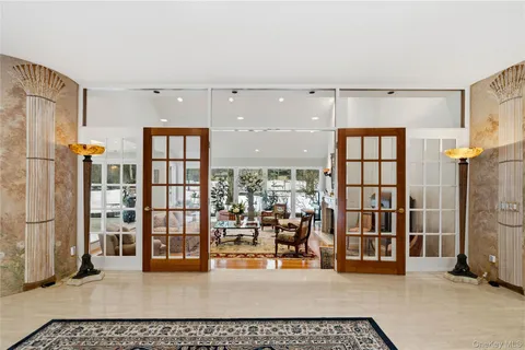$3,899,000 | 91 Hoaglands Lane, Old Brookville, NY 11545