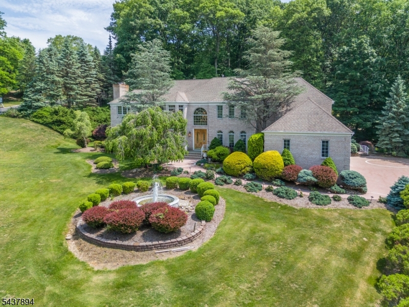 5 Raintree Court Kinnelon, NJ 07405 - Photo 1 of 44